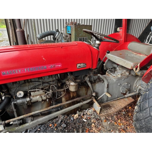 861 - Massey Ferguson 4 cylinder 35. Easy start. Running perfect.