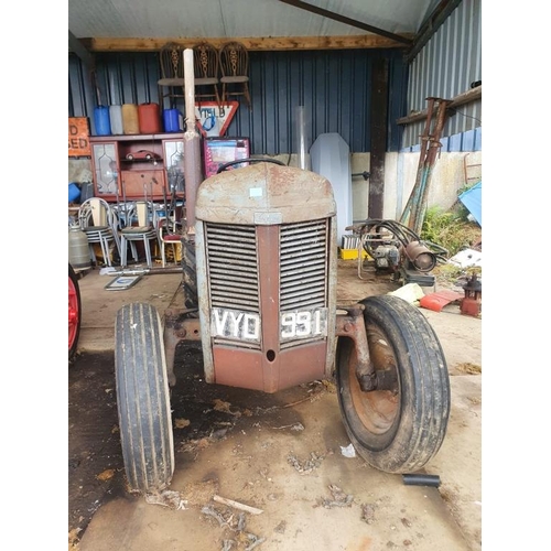 87 - Massey Ferguson 20 including petrol creeper box.