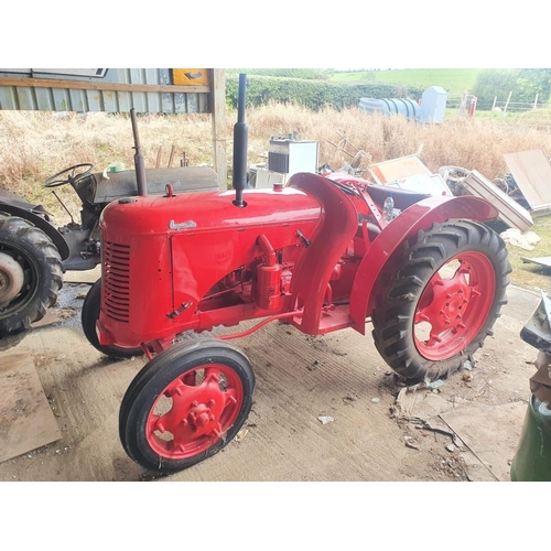 88 - 1947 David Brown tractor cropmaster.