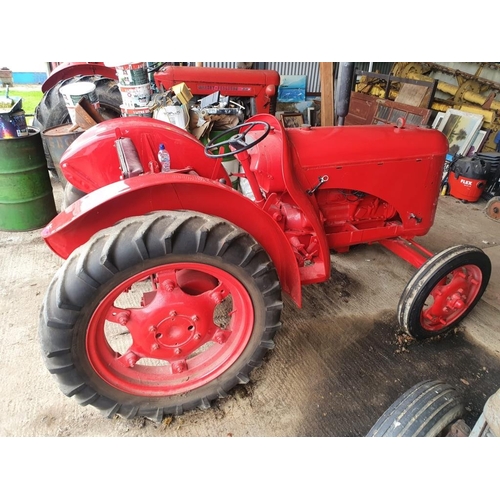 88 - 1947 David Brown tractor cropmaster.