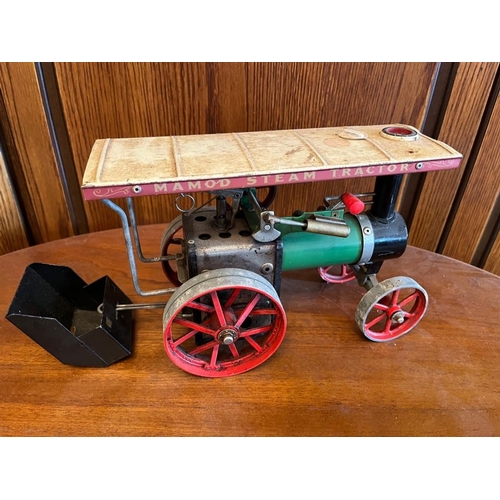 925c - Mamod steam tractor model. {32 cm W x 17 cm H x 10 cm D}