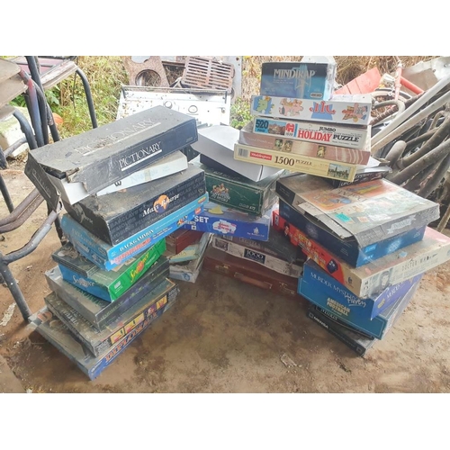 95 - Large collection of board games.