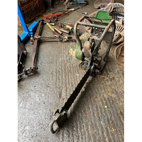 980 - Rare Dan Arm chainsaw, Villers engine. {110 cm L}