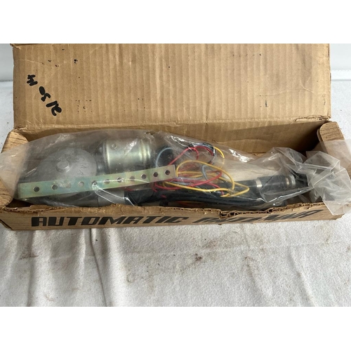 133 - Automatic Antenna Model SA-4100 in original box