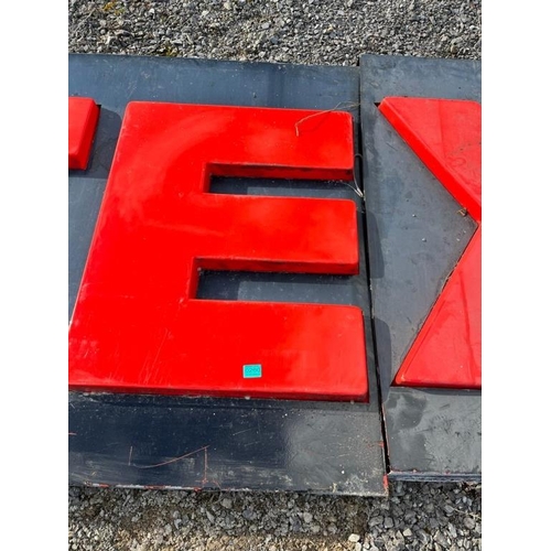 261 - Large Texaco Plastic Garage Sign (470cm x 110cm)