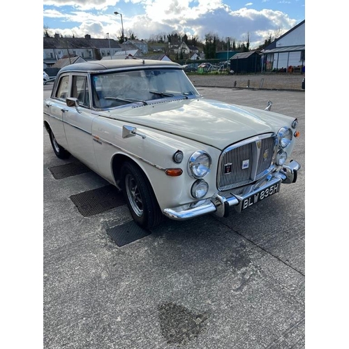 276 - 1970 Rover P5B 3.5 Litre V8 - driving perfect - one owner from 2006 - has Tax Book - off road and in... 