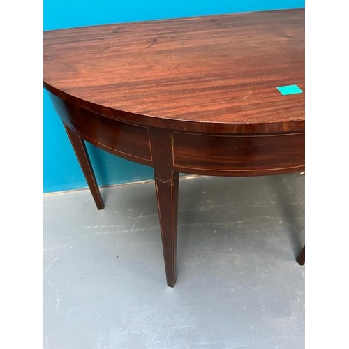 325 - Georgian Mahogany Half Moon Side / Hall Table with Inlaid Decoration (107cm x 70cm x 53cm)