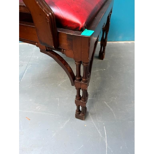 328 - Pair of Chinese Chippendale Mahogany Armchairs (66cm x 110cm x 50cm)