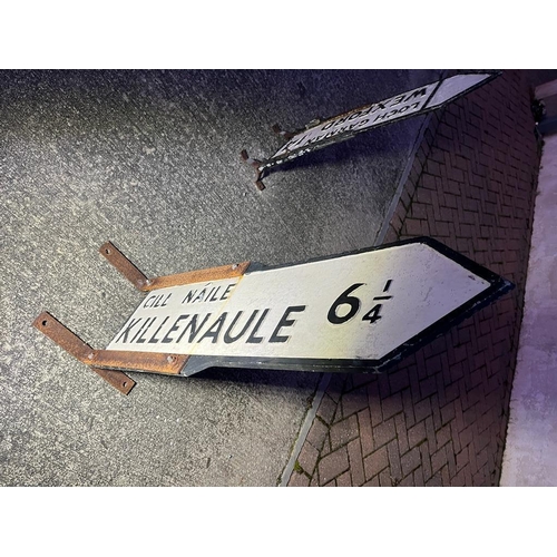 453 - Vintage Irish Road Direction Sign 