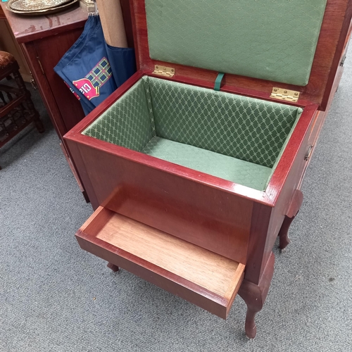 113 - Vintage Mahogany Ladies Sewing Box