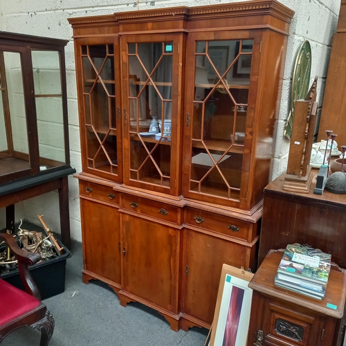 23 - Vintage Yew wood Finish Breakfront Bookcase, neat size