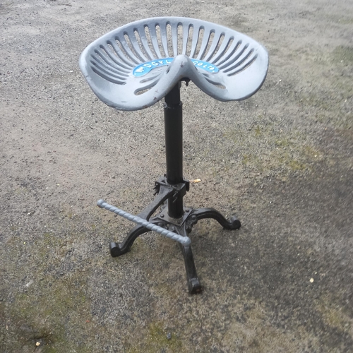 15 - Revolving Cast Iron Tractor Seat Stool (66cm Tall)