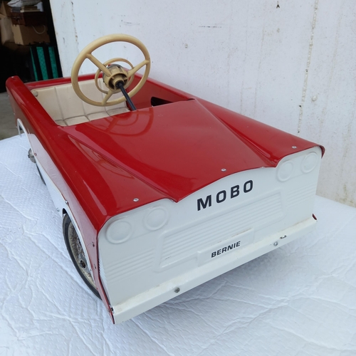 123 - Vintage Child's Pedal Car - very good condition (88cm Long)