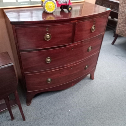 123 - Georgian Mahogany Bow Front Chest, 2 short over 3 long drawers