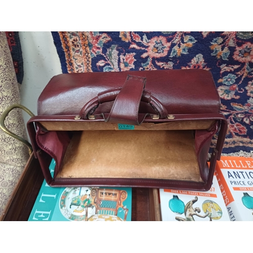 149 - Vintage Leather Gladstone Bag