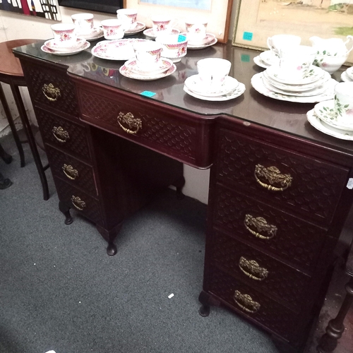 527 - Vintage Mahogany Dressing Table