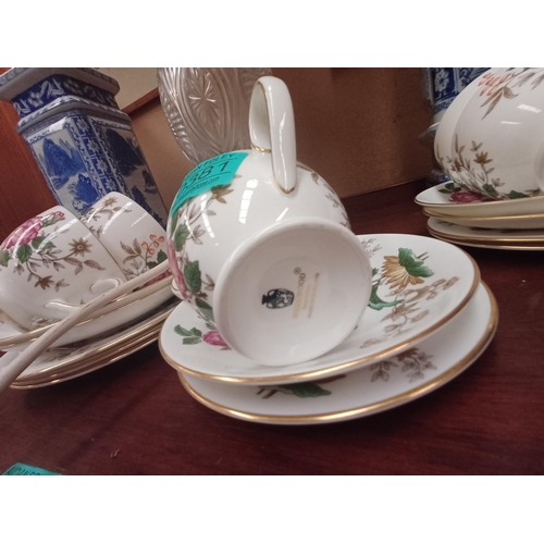 381 - Wedgewood part Tea Service