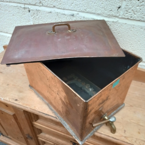 19 - 19th Century Copper Water Boiler with Brass Top (47cm x 32cm x 32cm)