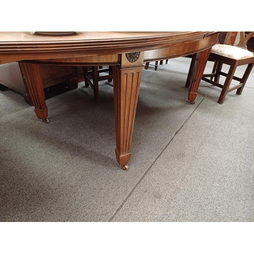 155 - Vintage Mahogany Oval End Table with Centre Leaf