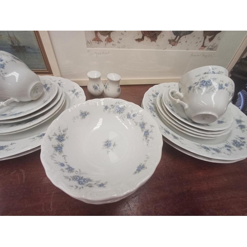 21 - Bavarian China part Breakfast Service (34 Pieces)