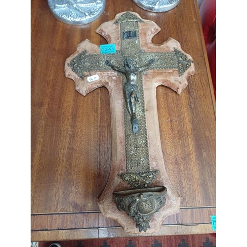 241 - Early 20th Century Crucifix