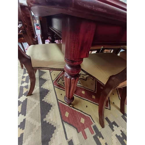 250 - Mahogany Dining Table in Victorian Style