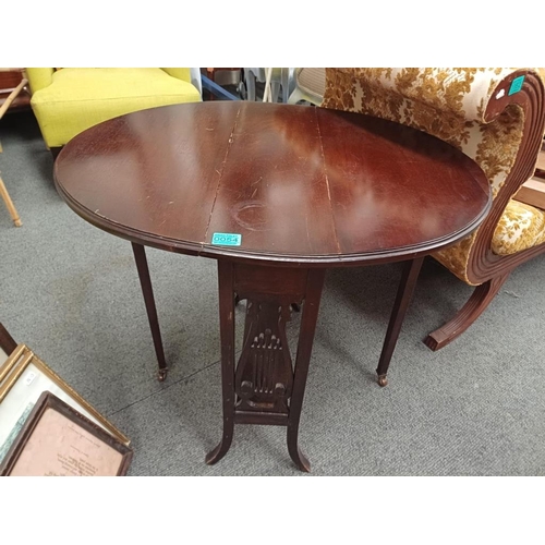 54 - Edwardian Mahogany Sutherland Table