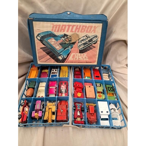 669 - Matchbox Carry Case with 24 Model Cars