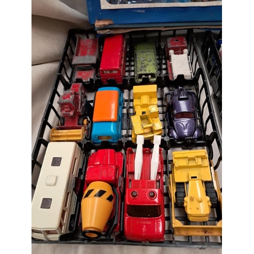 672 - Matchbox Carry Case with 24 Model  Cars