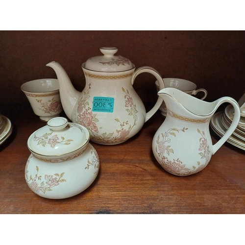 85 - Royal Doulton China Tea Set (19 Pieces)