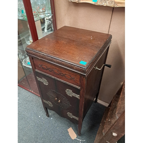 364 - Edwardian Oak Cased Gramaphone