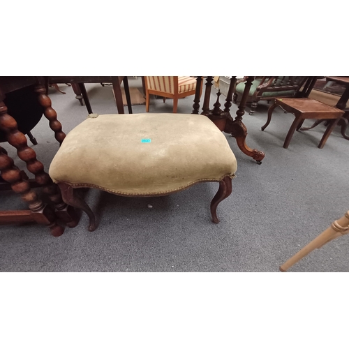 531 - Victorian Cabriole Leg Rosewood Stool