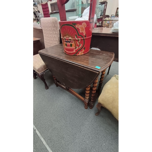 532 - Edwardian Oak Drop Leaf Table on Bobbin Legs