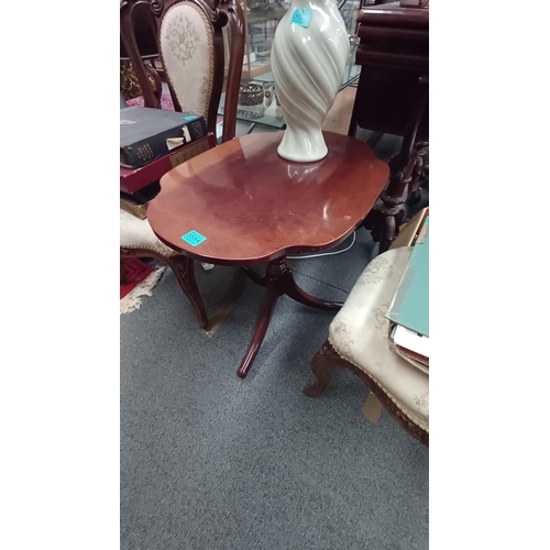 584 - Mahogany Lamp Table