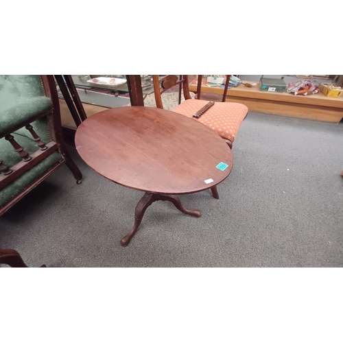 592 - 19th Century Oval Mahogany Occasional Table