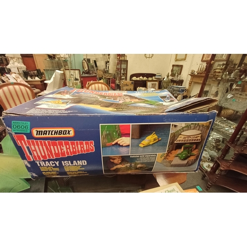 606 - Matchbox Thunderbirds Tracy Island Electrical Playset