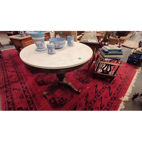 703 - 19th Century Marble Top Centre Table on Beehive Column Pod with 3 Acanthus carved Splayed Legs