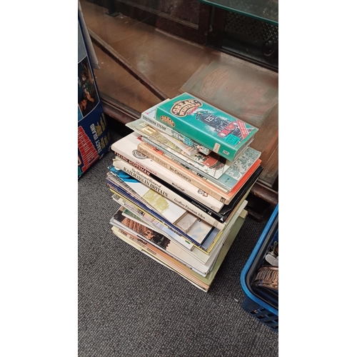 771 - Good Mixed Lot of Books 