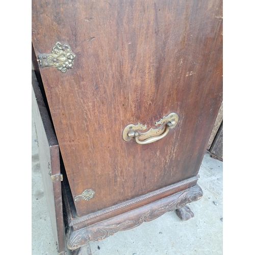 98 - Vintage Mahogany Dwarf Linen Press or Drinks Cabinet - door detached