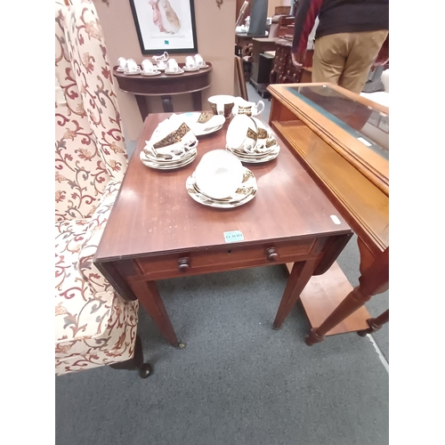 300 - Regency Mahogany Pembroke Table on Tapered Legs