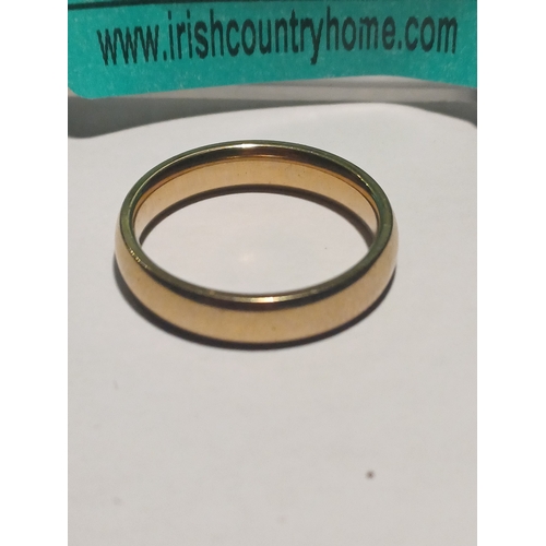 383 - 18 carat Gold Ring - Size L