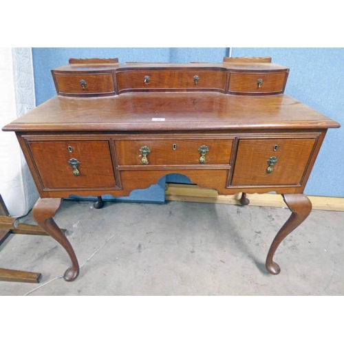 49 - MAHOGANY DRESSING TABLE WITH MIRROR BACK & DRAWERS ON SHAPED SUPPORTS