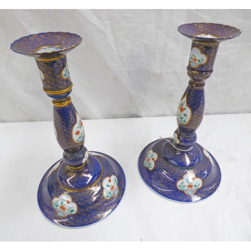 3023 - PAIR OF CHINESE FLORAL DECORATED CANDLESTICKS WITH 3 CHARACTER MARK   23 CMS