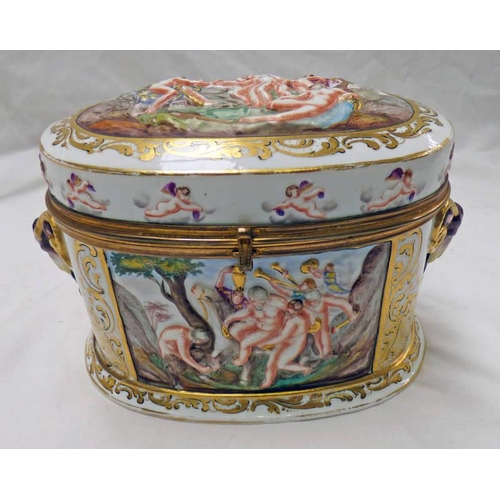 3307 - NAPLES PORCELAIN CASKET DECORATED WITH RELIEF MOULDED CLASSICAL SCENE - 19CM TALL