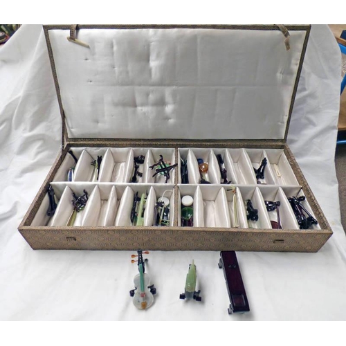 3352 - GOOD SELECTION OF VARIOUS CHINESE HARDSTONE MUSICAL INSTRUMENTS, ETC IN FITTED BOX