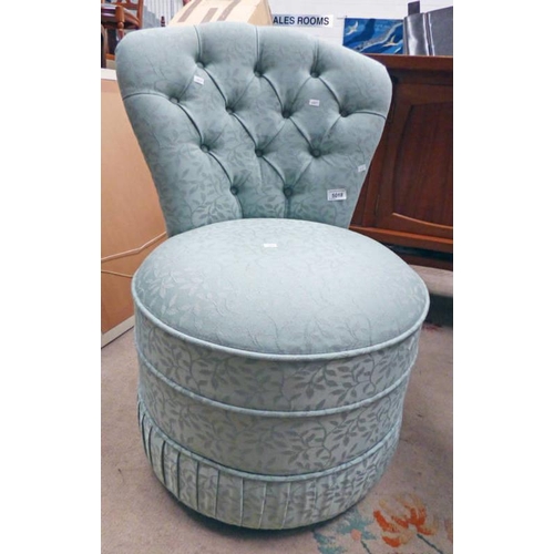 5018 - OVERSTUFFED CHAIR WITH BUTTON BACK