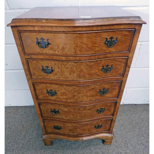 5058 - 20TH CENTURY WALNUT CHEST OF 5 DRAWERS WITH SHAPED FRONT .  HEIGHT 93 CMS