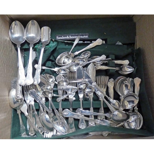 610 - SANDERS & BOWERS SILVER PLATED KNIVES & SELECTION OF SILVER PLATED CUTLERY