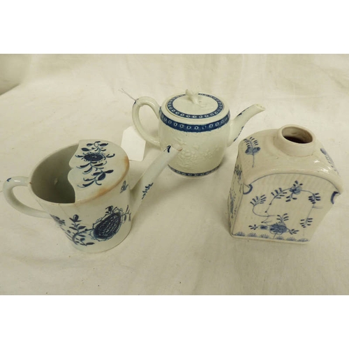 3442 - MID-LATE 18TH CENTURY BLUE & WHITE ENGLISH PORCELAIN TO INCLUDE A LOWESTOFT FEEDING CUP - 10CM HIGH,... 