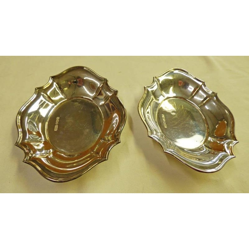 100 - PAIR OF OVAL SILVER PIN DISHES, SHEFFIELD 1929